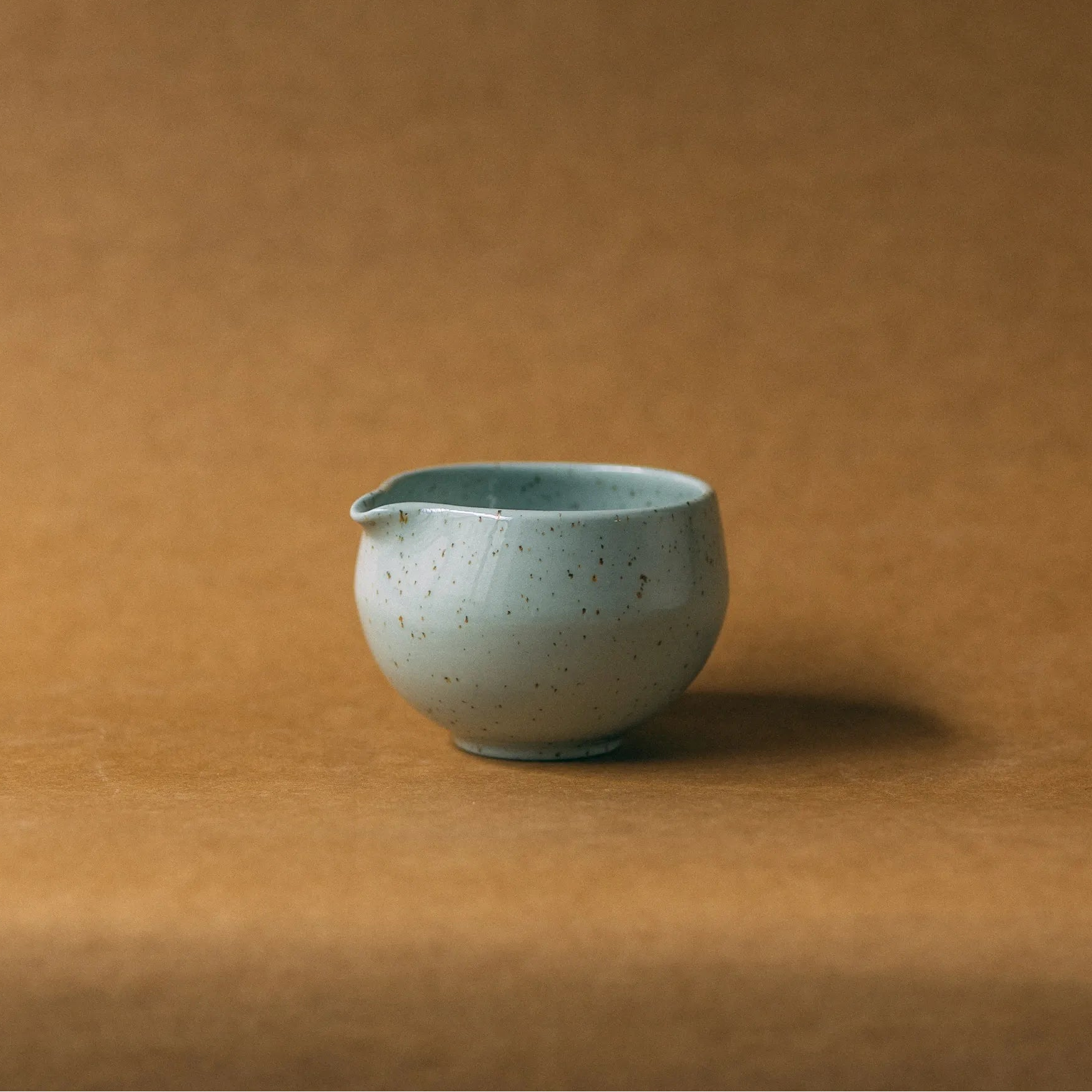 Miseczka do matchy w kolorze szałwiowym