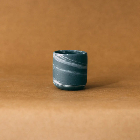 Czarka ceramiczna PopUp SMOG w marmurkowym kolorze grafitowo-białym