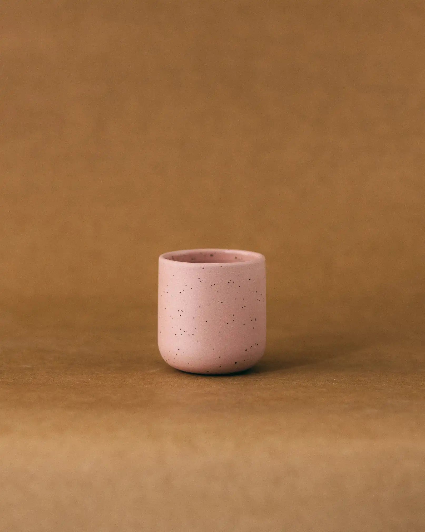 Czarka ceramiczna PopUp w kolorze różowym